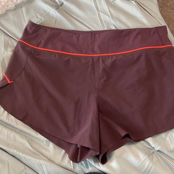 Athleta Run With It Short Agate Purple - Picture 5 of 10